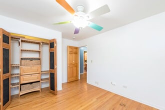 18225 W Lindenwood Dr in Grayslake, IL - Building Photo - Building Photo