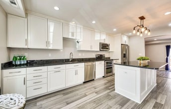 5338 Anchor Ct in Fairfax, VA - Foto de edificio - Building Photo