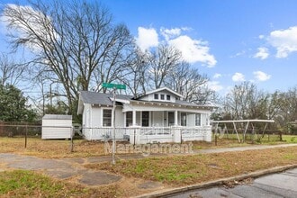 617 7th St W in Birmingham, AL - Building Photo - Building Photo