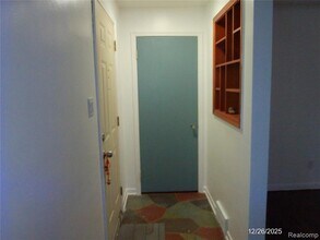 4656 Toepfer Rd in Warren, MI - Building Photo - Building Photo