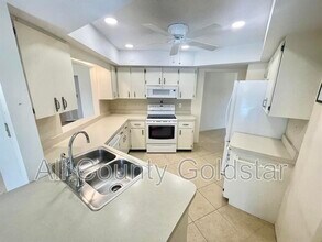 1845 Edison Dr in Englewood, FL - Building Photo - Building Photo