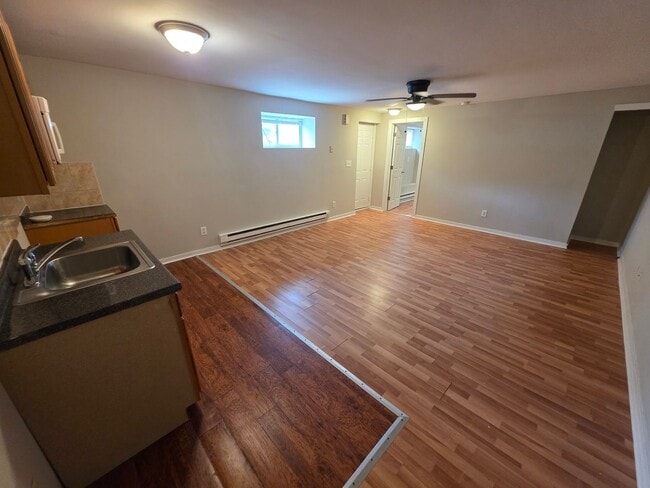 7038 Forrest Ave in Philadelphia, PA - Building Photo - Building Photo