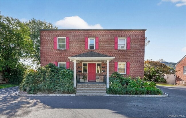 property at 17 Lafayette St
