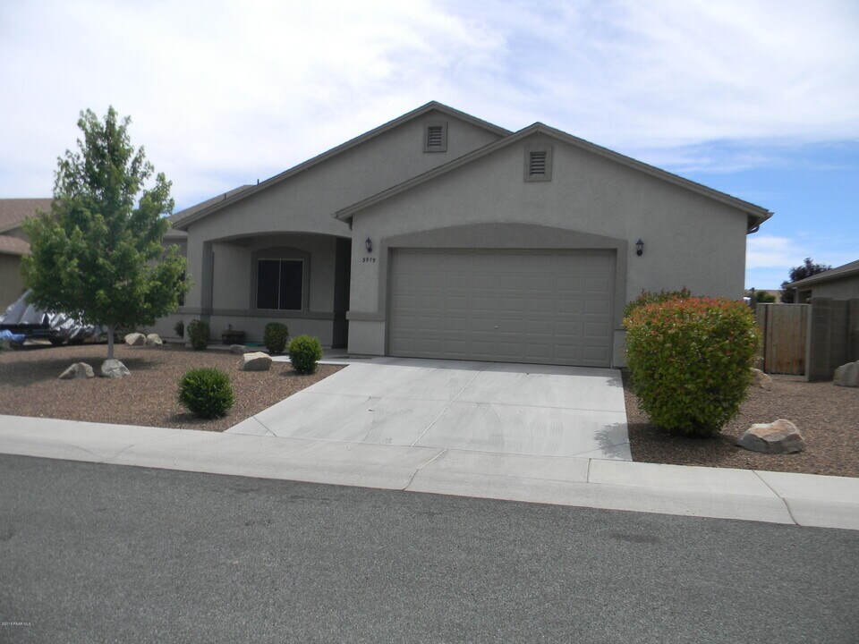 3975 N Gower Dr in Prescott Valley, AZ - Building Photo