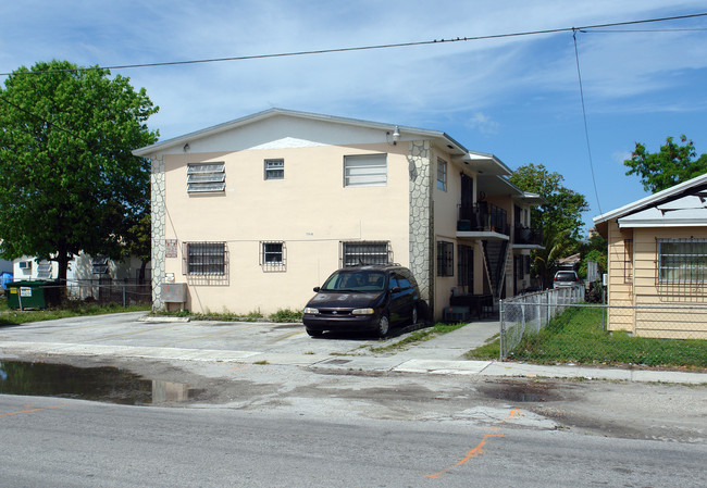 2910 NW 14th Ave in Miami, FL - Building Photo - Building Photo