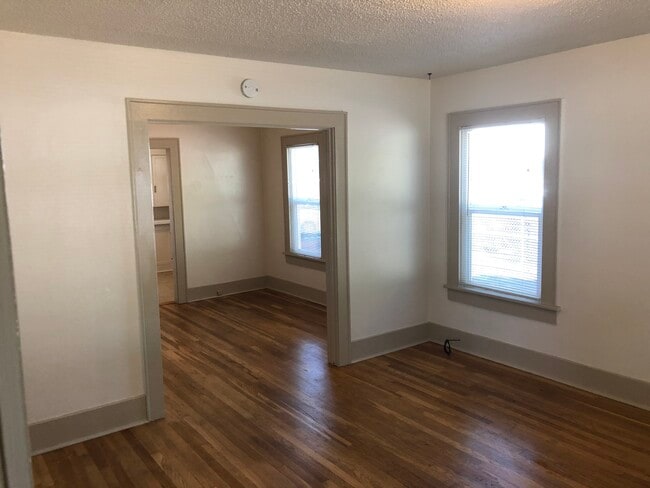 668 Jefferson St, Unit 3 in Eugene, OR - Building Photo - Building Photo