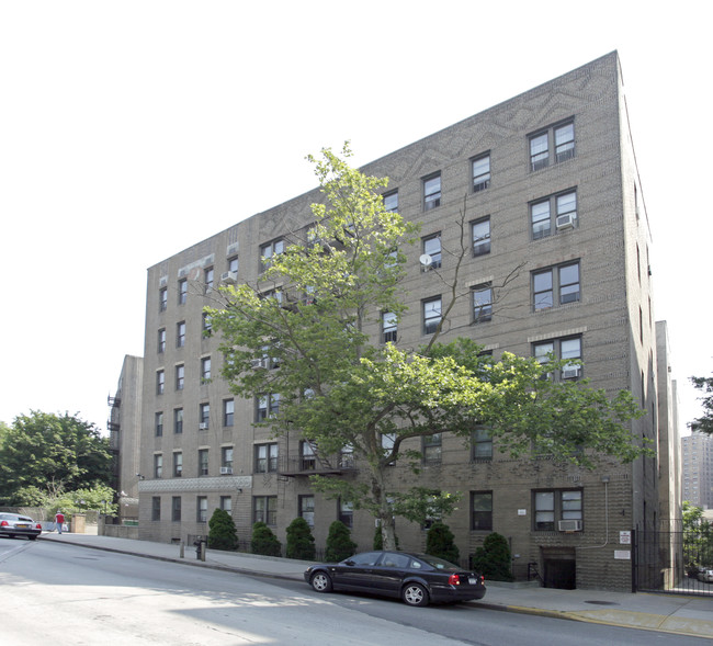 1015 Washington Ave in Brooklyn, NY - Building Photo - Building Photo