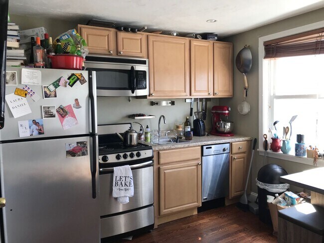 property at 735 Somerville Ave