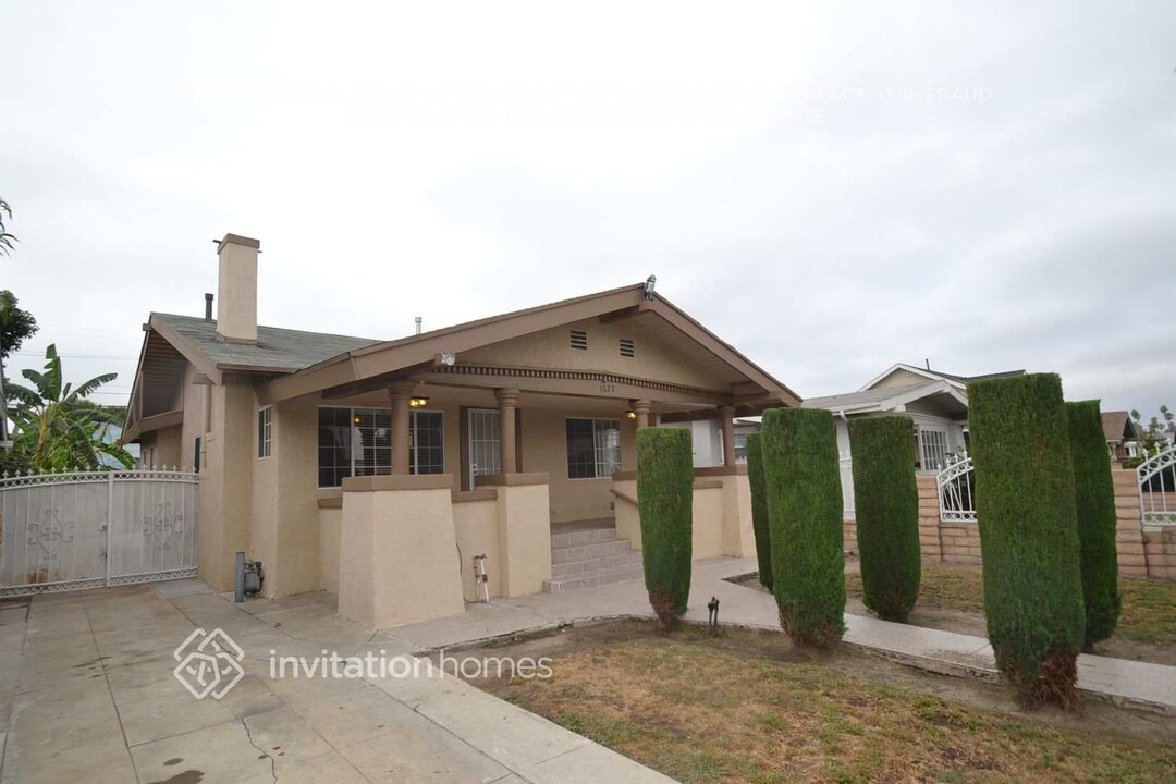 1622 W 51st Pl in Los Angeles, CA - Building Photo