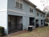 610-622 SW 11th Ln in Gainesville, FL - Foto de edificio - Building Photo