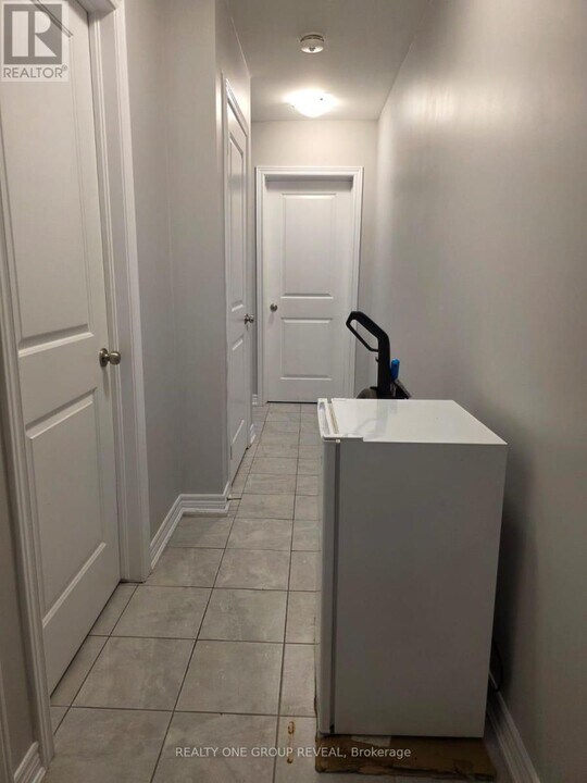 66 Battle St in Thorold, ON - Building Photo