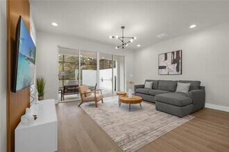 1415 Serendipity Ln in Four Corners, FL - Building Photo - Building Photo