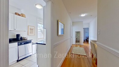 1850 Commonwealth Ave in Boston, MA - Building Photo - Building Photo