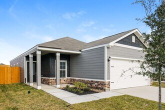 8211 Blooming Meadow Ln in Houston, TX - Building Photo - Building Photo
