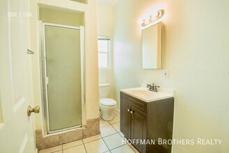 1866 W 11th St, Unit 5 in Los Angeles, CA - Building Photo - Building Photo