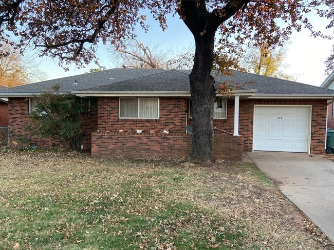 property at 312 Tullahoma Dr