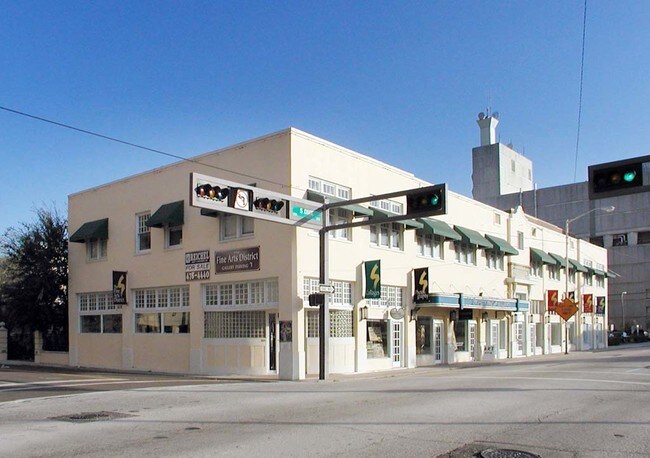 310 S Dixie Hwy in West Palm Beach, FL - Building Photo - Building Photo