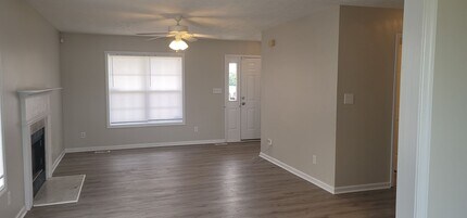 7404 Shillinglaw Cir in Fayetteville, NC - Building Photo - Building Photo