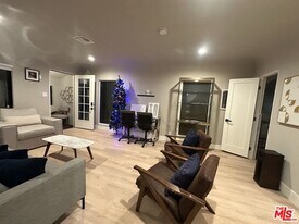 641 N Vista St in Los Angeles, CA - Building Photo