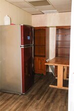 408 S Lasalle St-Unit -F in Navasota, TX - Building Photo - Building Photo