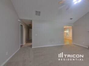 100 Shadowbrook Trce in Covington, GA - Building Photo - Building Photo