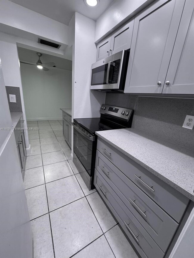 property at 1431 S 14th Ave