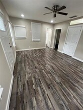 4213 Congress Ave in Dallas, TX - Building Photo - Building Photo