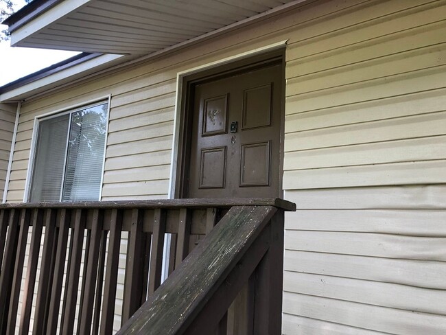 1411 Lazy Brook in Tallahassee, FL - Building Photo - Building Photo