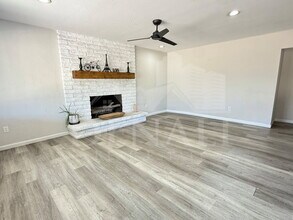 3617 S Siesta Ln in Tempe, AZ - Building Photo - Building Photo