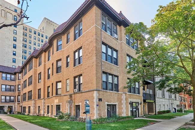 5457 S Everett Ave in Chicago, IL - Building Photo - Building Photo