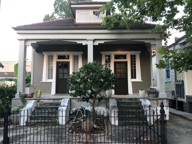 1358 Constance St in New Orleans, LA - Building Photo - Building Photo