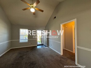 4134 Meadow Park Cove in Memphis, TN - Building Photo - Building Photo