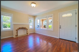 2321 Broad St in San Luis Obispo, CA - Foto de edificio - Building Photo