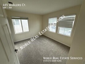 465 Whalers Ct in San Diego, CA - Building Photo