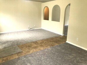 513 SW Ester Ave in Port St. Lucie, FL - Building Photo - Building Photo