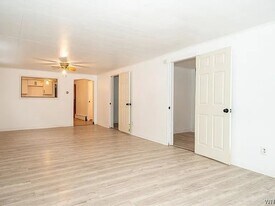 166 Barnard St in Buffalo, NY - Building Photo