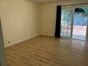 5800 Encino Ave in Atascadero, CA - Building Photo - Building Photo