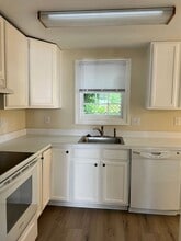 105 Royal St SW in Leesburg, VA - Building Photo - Building Photo
