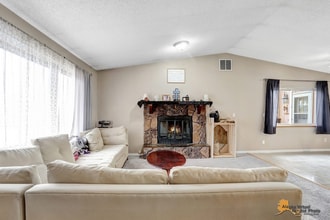 5450 E Alder Dr in Wasilla, AK - Building Photo - Building Photo
