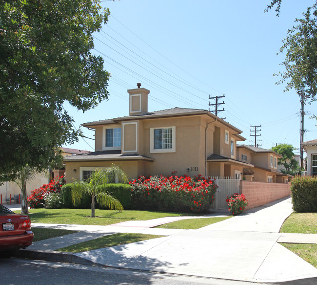 1011 Thompson Ave in Glendale, CA - Building Photo - Building Photo