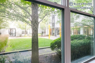 320 D St in Boston, MA - Building Photo - Building Photo