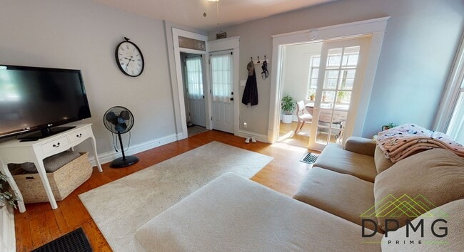 property at 132 S Clemens Ave