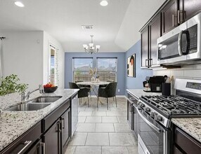 6812 Donato Cv in Round Rock, TX - Foto de edificio - Building Photo