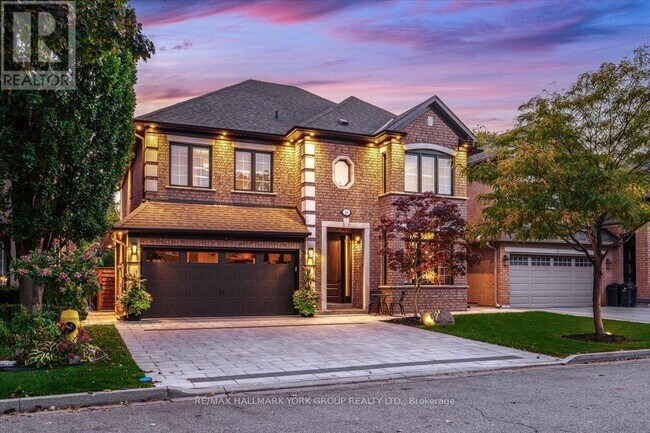 16 Woodland Trail Ct in Vaughan, ON - Building Photo - Building Photo