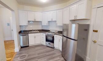 1595 Beacon St in Brookline, MA - Building Photo