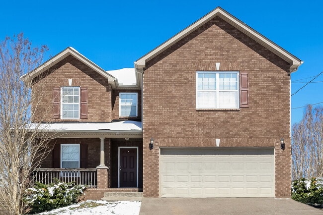 property at 167 Lyndhurst Dr