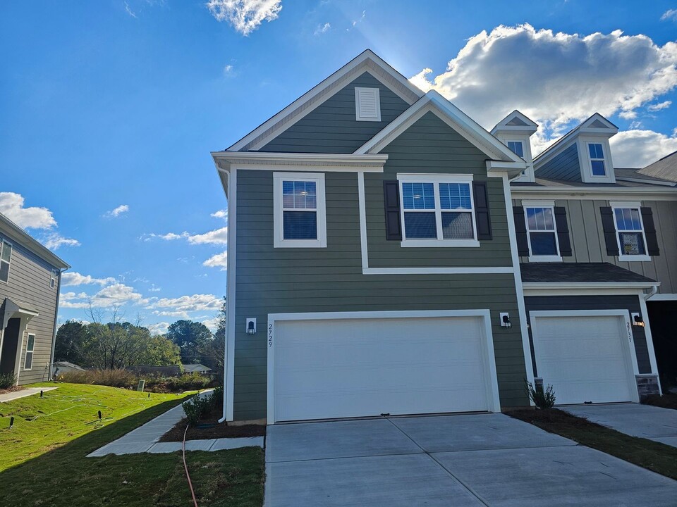 2729 Yeager Dr NW in Concord, NC - Building Photo