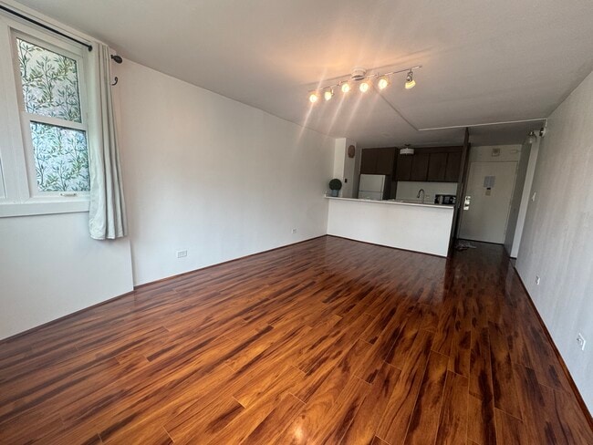 1050 Kinau St, Unit 506 in Honolulu, HI - Building Photo - Building Photo