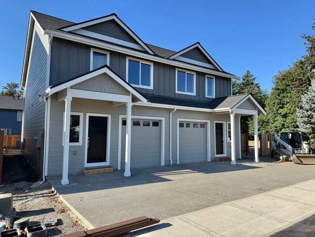 531 Maple St in Toledo, WA - Building Photo - Building Photo