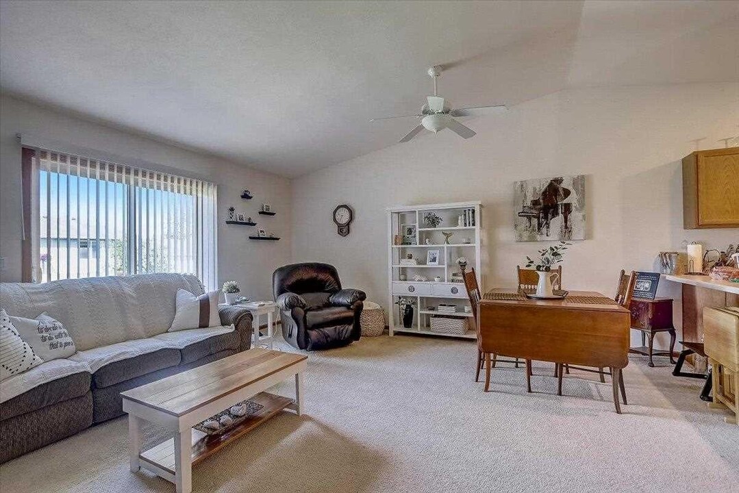 519 Blaser Dr in Belleville, WI - Building Photo